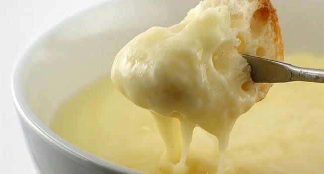 Фондю: как сделать вечер с друзьями незабываемым