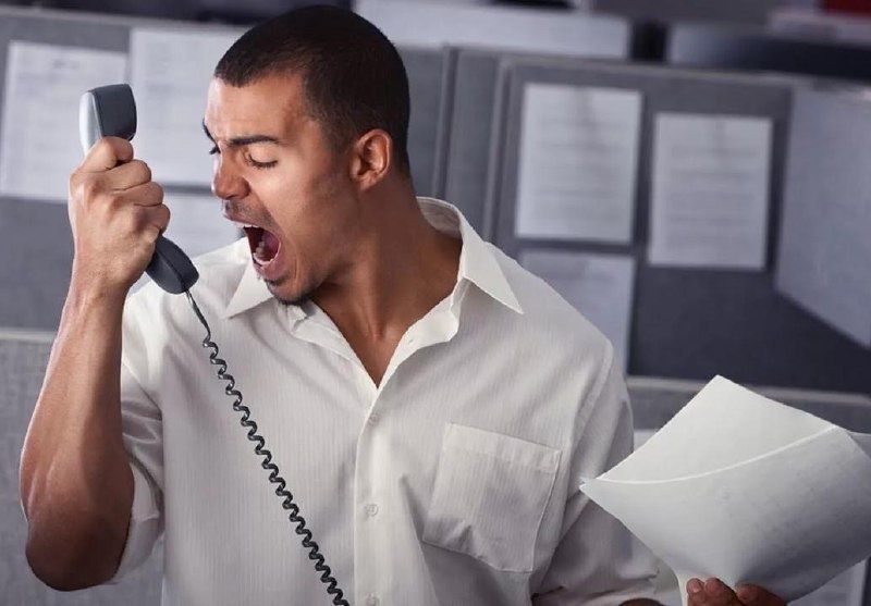 Микрофинансовая компания оштрафована за рекордные 506 звонков мужчине в один только уикенд