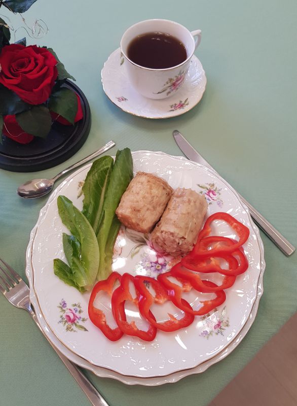 Пенёчки из лука-порея с мясной начинкой: простой и сытный обед