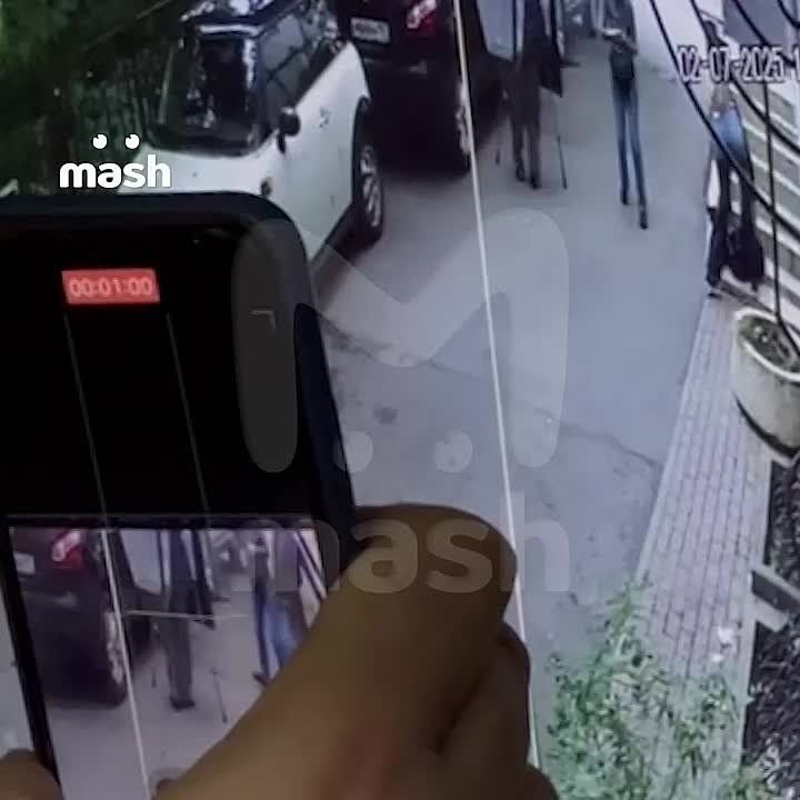  ,     ,  80-   