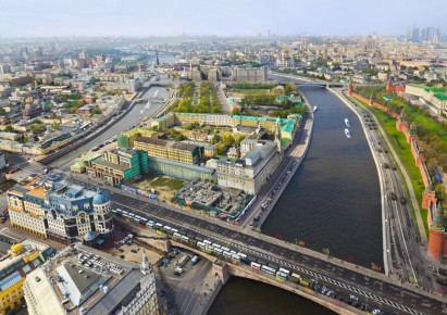 ПВО сбили беспилотник, летевший на Москву, сообщил Сергей Собянин
