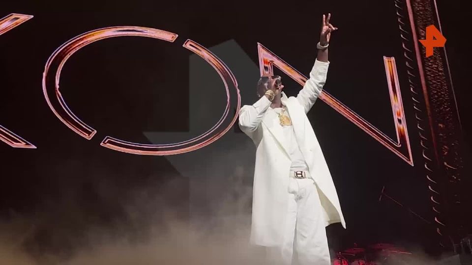     Akon',  -  R&B ,        