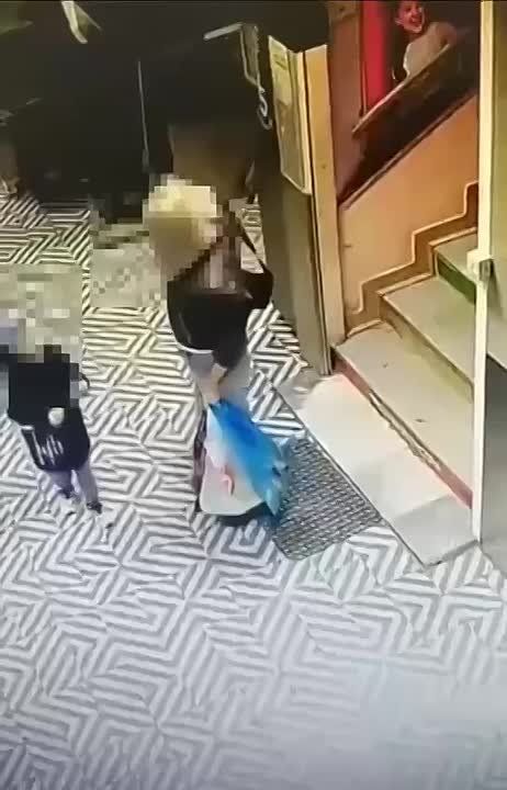 В подмосковном Подольске разыскивают мужчину, который на глазах ребёнка избил его маму