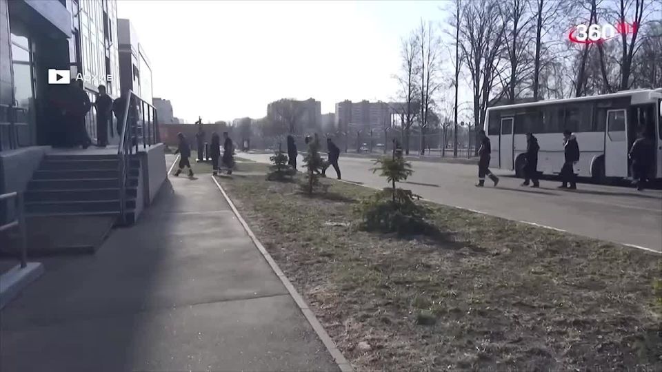Сюжет на телеканале «360»: сотрудниками военного следственного управления СК России по городу Москве проведен рейд по выявлению граждан РФ, уклоняющихся от прохождения военной службы и не состоящих на учете в военкомате