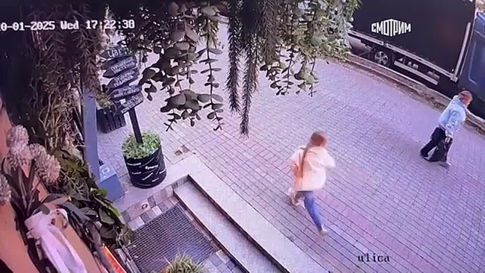  ,      ,      