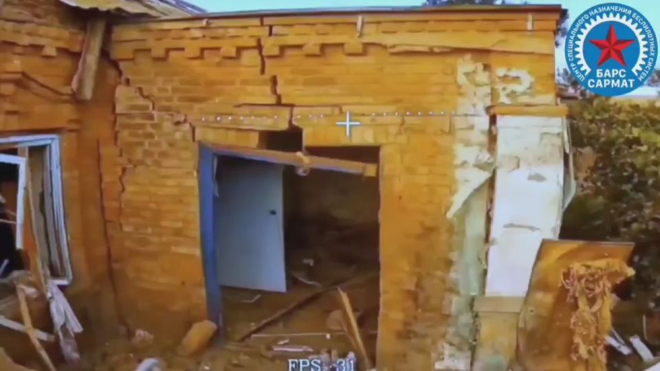  :   !.   ,   -    