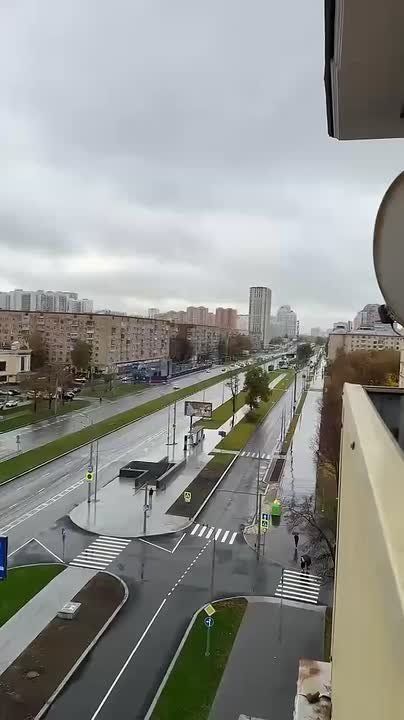 Глава Сирии Ахмед аш-Шараа прибыл в Москву на переговоры с Владимиром Путиным, сообщает SANA