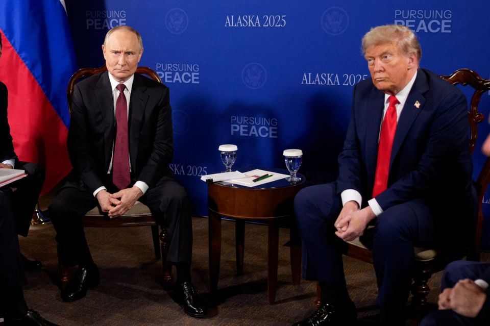 Дональд Трамп на встрече с Владимиром Путиным в Анкоридже несколько раз повысил голос и пригрозил уйти, сообщает Financial Times со ссылкой на источники, осведомленные о ходе переговоров