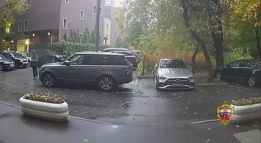 Пенсионер на Новослободской улице нашёл пакет с иностранной валютой на сумму около 1,6 млн рублей