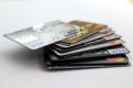 Банковские карты под контролем: необходимость или хитрый бизнес-ход?