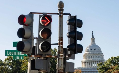В Вашингтоне обсуждают возможность направить замороженные в США российские активы на военную помощи Украине, сообщает Reuters со ссылкой на двух высокопоставленных чиновников