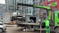 Повреждённое авто, разбитая плитка: последствия массовой драки в Москве