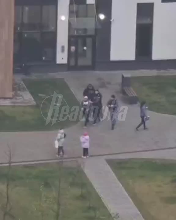 Массовые задержания проходят после драки мигрантов в столичном ЖК