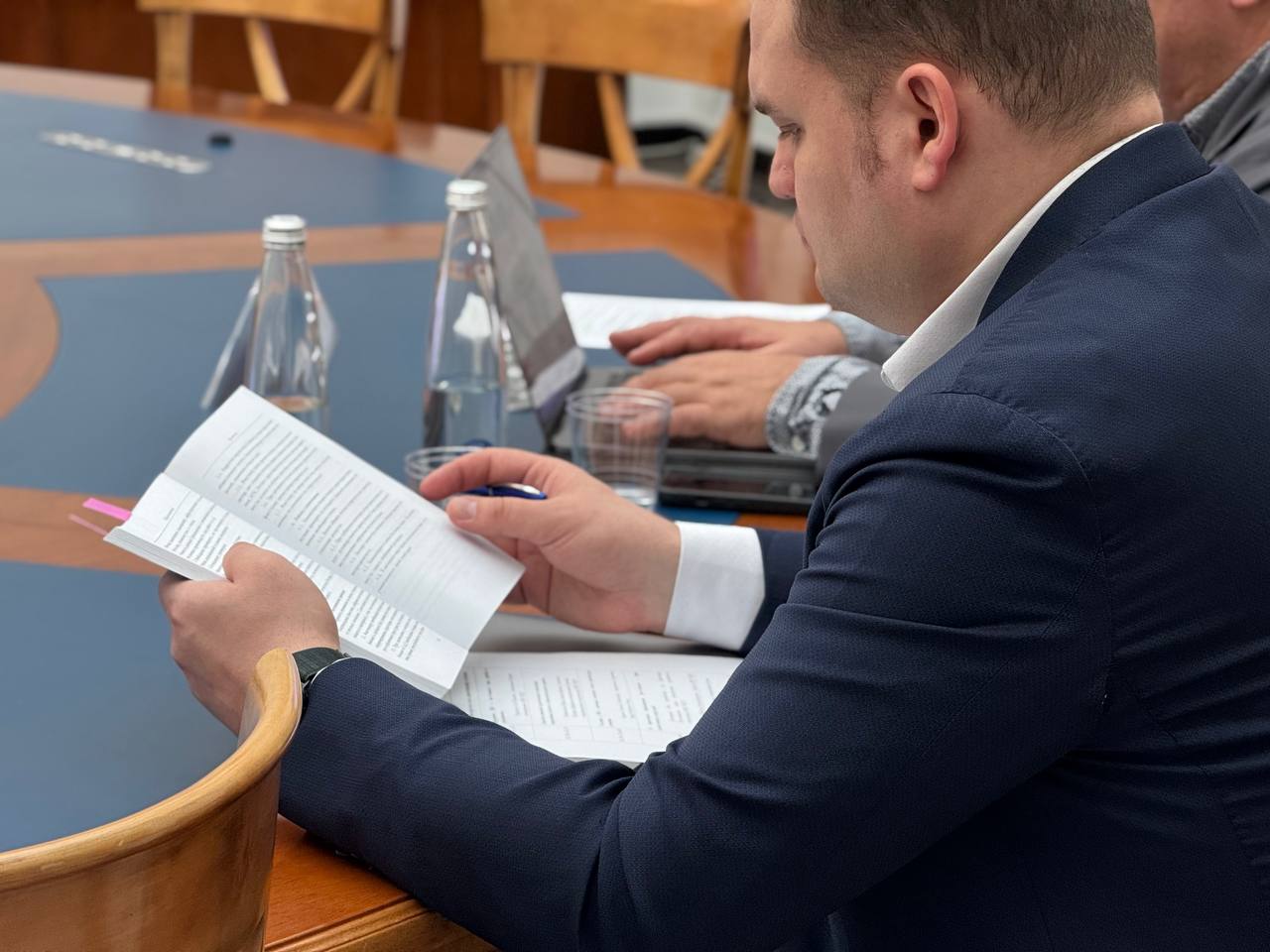 Принципам фактчекинга нужно обучать с детства, а ИИ может стать хорошим помощником в борьбе с генеративным контентом Принципам фактчекинга нужно обучать с детства, а ИИ может стать хорошим помощником в борьбе с генеративным контентом