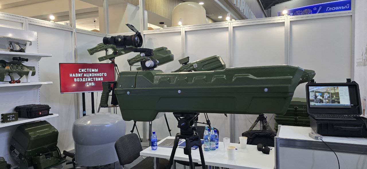 Фотографии с международной выставки «Интерполитех», которая проходит в Москве на территории ВДНХ Фотографии с международной выставки «Интерполитех», которая проходит в Москве на территории ВДНХ