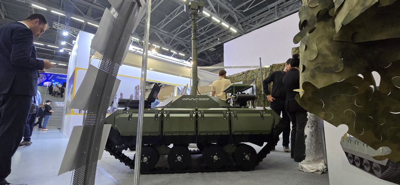 Фотографии с международной выставки «Интерполитех», которая проходит в Москве на территории ВДНХ Фотографии с международной выставки «Интерполитех», которая проходит в Москве на территории ВДНХ