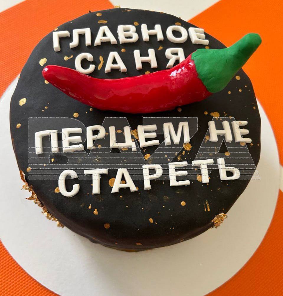 Кондитер из Москвы стала жертвой сталкинга и интернет-террора после выпечки торта «с приколом»