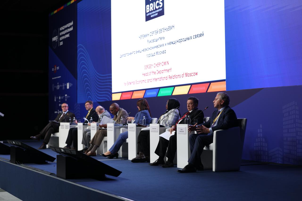 Алексей Шапошников: На Международном Муниципальном форуме БРИКС Московская городская Дума провела сессию «Парламентская дипломатия столиц стран БРИКС в эпоху глобальных изменений как инструмент сохранения инвестиций» Алексей Шапошников: На Международном Муниципальном форуме БРИКС Московская городская Дума провела сессию «Парламентская дипломатия столиц стран БРИКС в эпоху глобальных изменений как инструмент сохранения инвестиций»