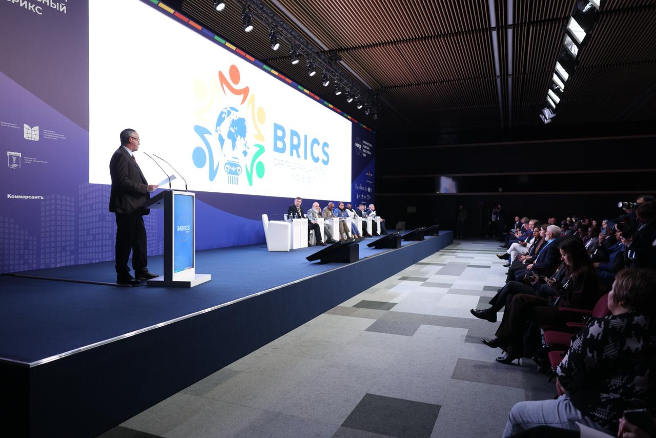 Алексей Шапошников: На Международном Муниципальном форуме БРИКС Московская городская Дума провела сессию «Парламентская дипломатия столиц стран БРИКС в эпоху глобальных изменений как инструмент сохранения инвестиций» Алексей Шапошников: На Международном Муниципальном форуме БРИКС Московская городская Дума провела сессию «Парламентская дипломатия столиц стран БРИКС в эпоху глобальных изменений как инструмент сохранения инвестиций»