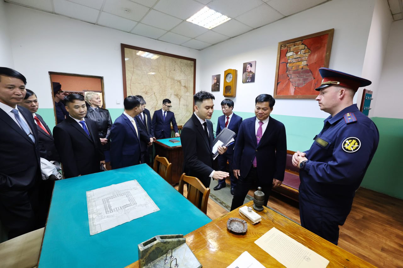 Делегация Министерства общественной безопасности Социалистической Республики Вьетнам посетила пенитенциарные учреждения Российской Федерации Делегация Министерства общественной безопасности Социалистической Республики Вьетнам посетила пенитенциарные учреждения Российской Федерации