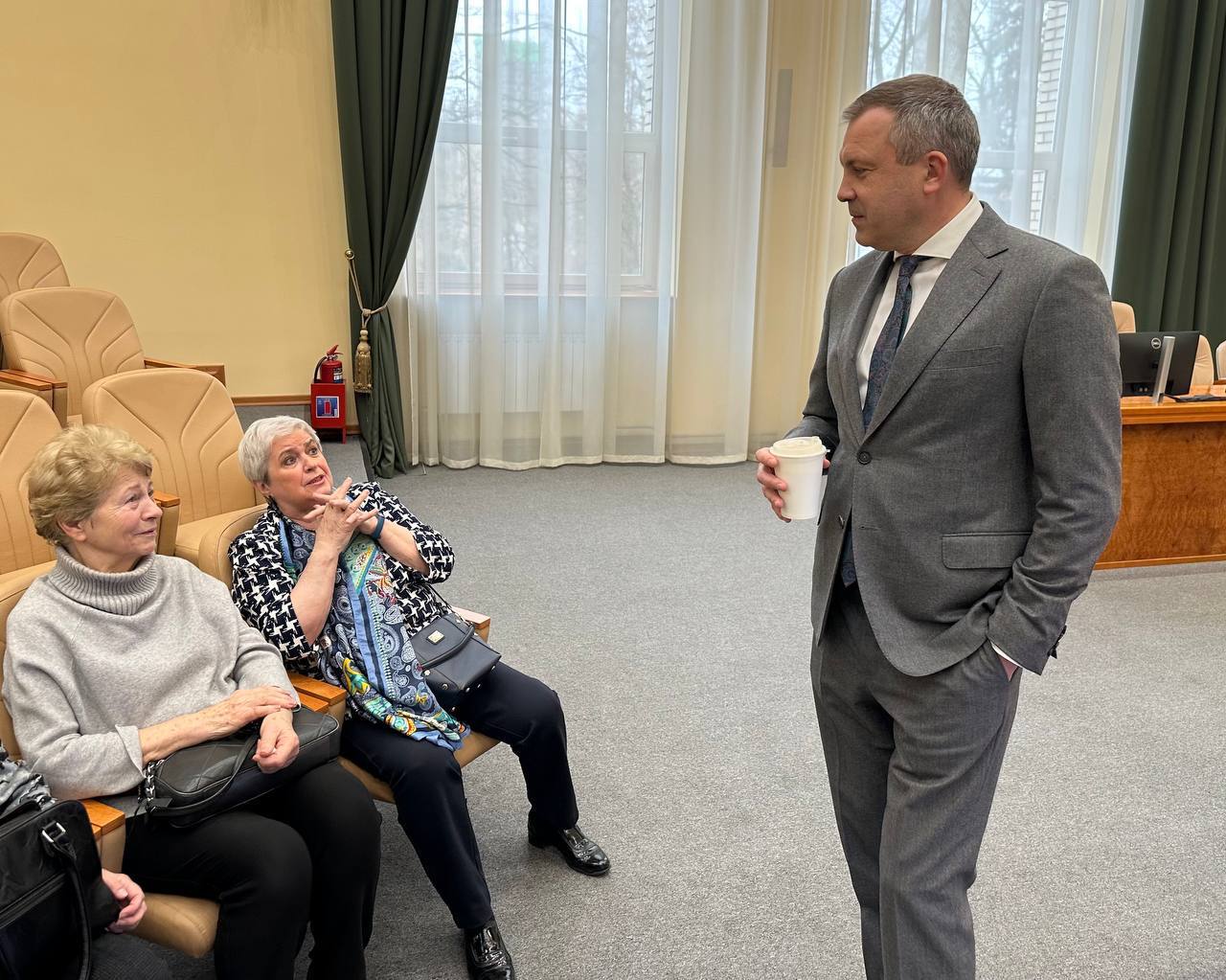 Евгений Попов: Сегодня в Префектуре Западного округа Москвы вручали благодарности победителям конкурса профессионального мастерства «Московские мастера-2025», а также лучшим наставникам ЗАО и волонтёрам, которые активно... Евгений Попов: Сегодня в Префектуре Западного округа Москвы вручали благодарности победителям конкурса профессионального мастерства «Московские мастера-2025», а также лучшим наставникам ЗАО и волонтёрам, которые активно...