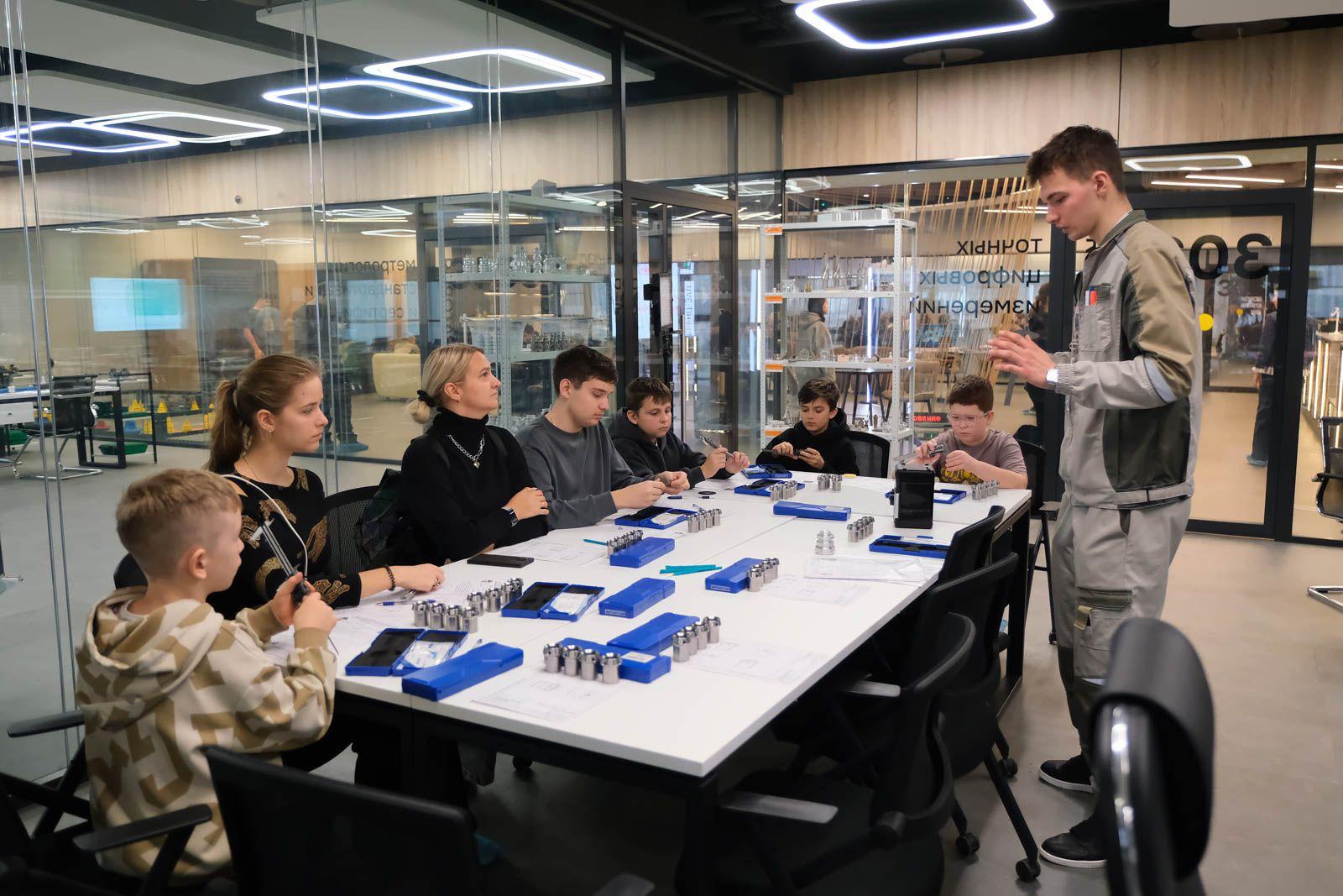 Попробовать себя в разных сферах и узнать больше о востребованных специальностях можно на фестивале московских колледжей Попробовать себя в разных сферах и узнать больше о востребованных специальностях можно на фестивале московских колледжей