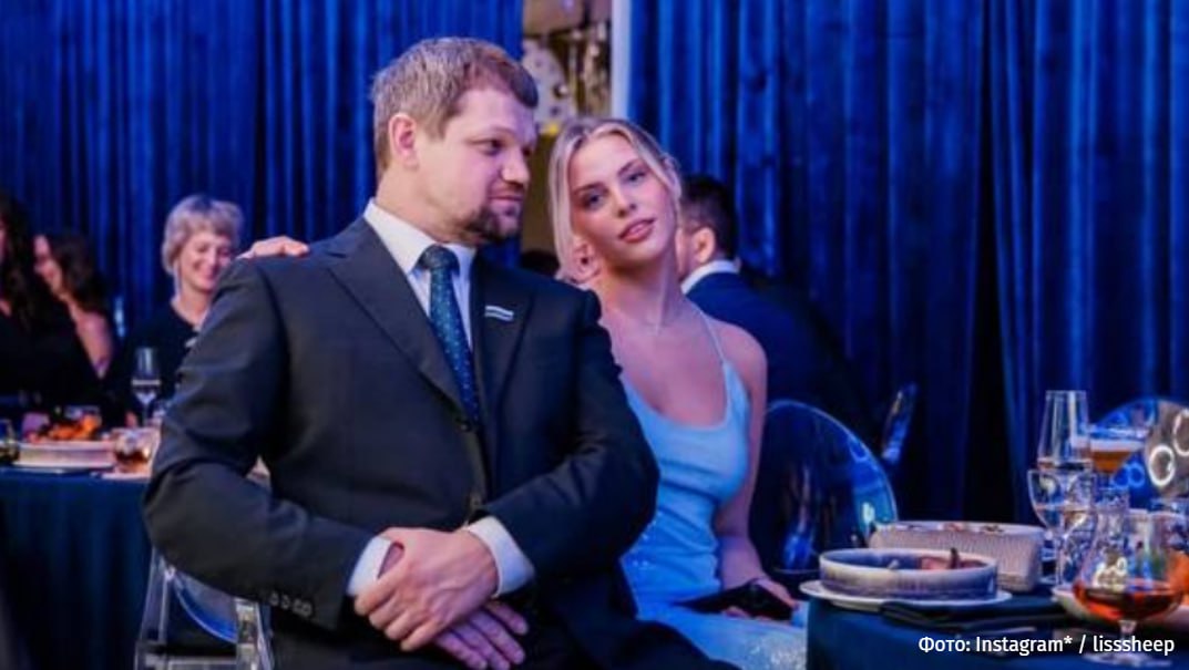 Депутата Екатеринбурга Станислава Блохина обвинили в сталкинге и насилии над бывшей девушкой