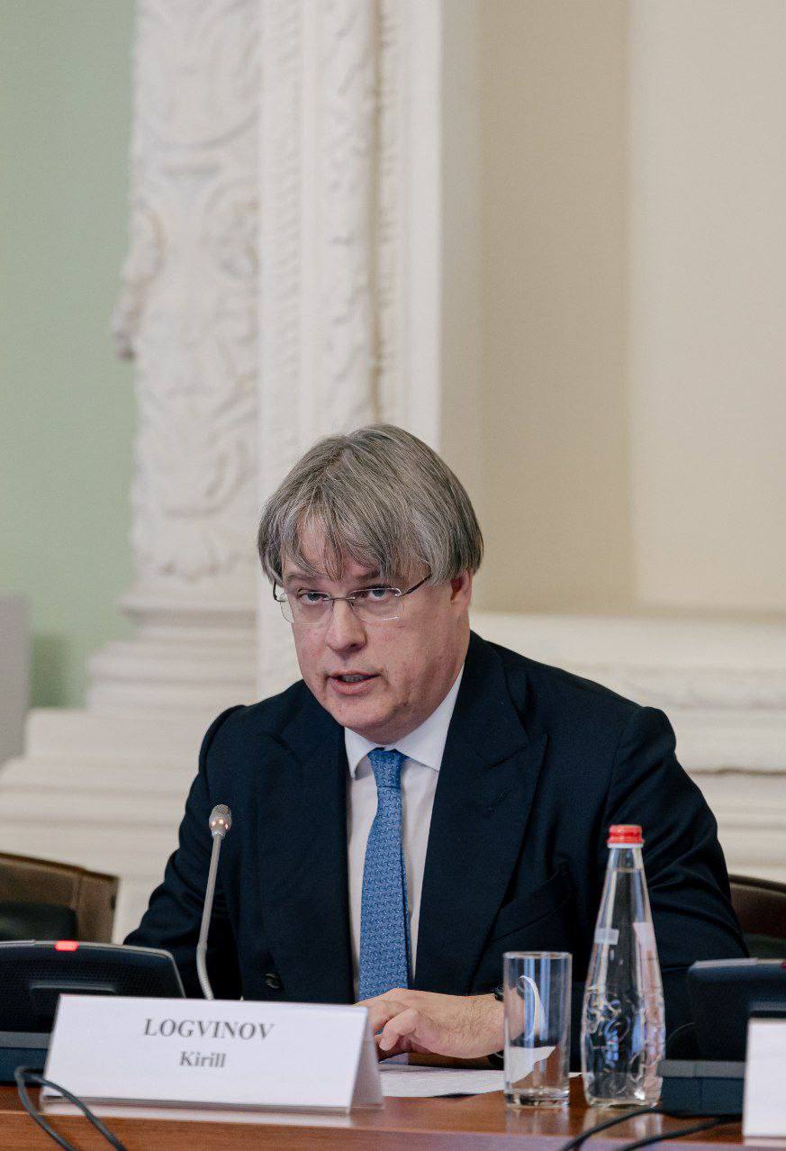 23-28 октября Совет молодых дипломатов МИД России провел «на полях» Международного форума сотрудничества, посвященного 100-летию народной дипломатии VIII Глобальный форум молодых дипломатов, собравший более 130 делегатов из... 23-28 октября Совет молодых дипломатов МИД России провел «на полях» Международного форума сотрудничества, посвященного 100-летию народной дипломатии VIII Глобальный форум молодых дипломатов, собравший более 130 делегатов из...