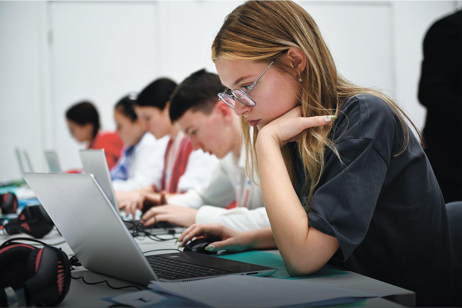 Крупнейший инклюзивный чемпионат страны «Абилимпикс» проходит в столице до 2 ноября Крупнейший инклюзивный чемпионат страны «Абилимпикс» проходит в столице до 2 ноября