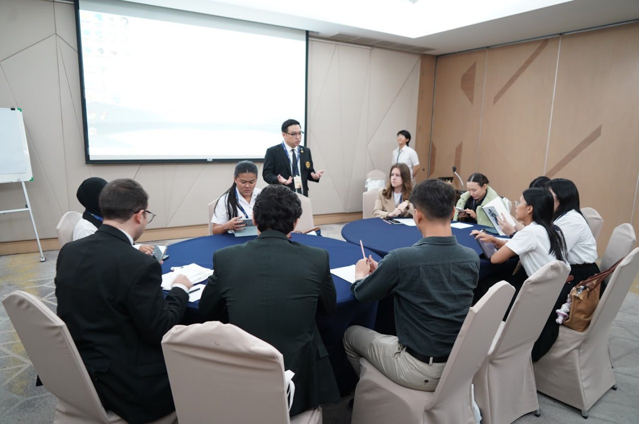 27-30 октября в г. Бангкоке (Таиланд) прошла международная научно-образовательная программа «Азиатский диалог — 2025», организованная Фондом Горчакова совместно с Университетом Синакхаринвирот и Центром АСЕАН при МГИМО 27-30 октября в г. Бангкоке (Таиланд) прошла международная научно-образовательная программа «Азиатский диалог — 2025», организованная Фондом Горчакова совместно с Университетом Синакхаринвирот и Центром АСЕАН при МГИМО