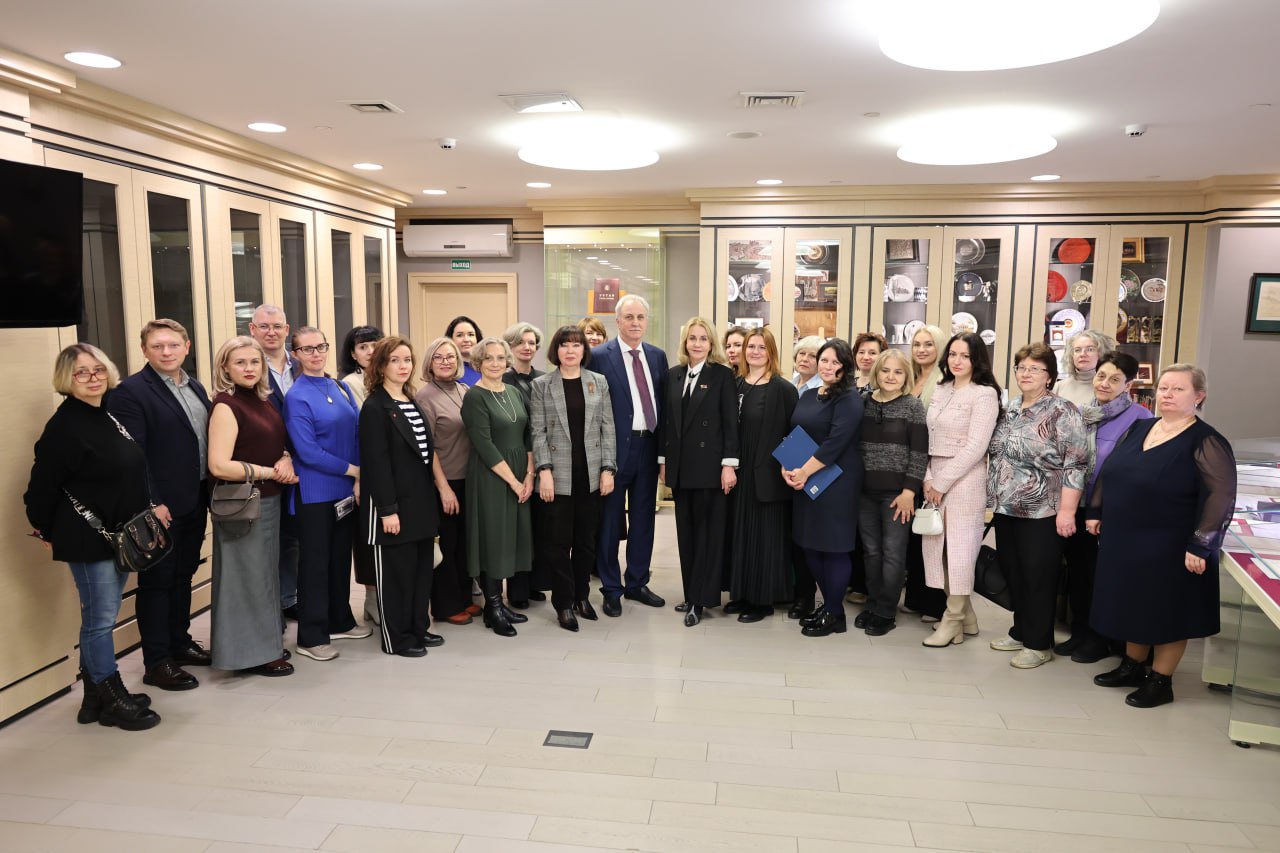 В Парламентской библиотеке Мосгордумы открылась выставка, приуроченная к 125-летию Библиотеки-читальни имени А.С.Пушкина В Парламентской библиотеке Мосгордумы открылась выставка, приуроченная к 125-летию Библиотеки-читальни имени А.С.Пушкина