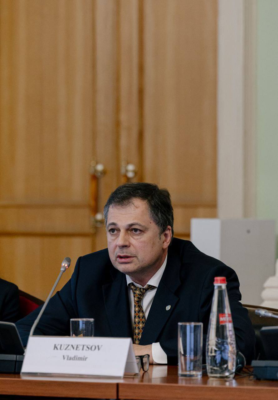 23-28 октября Совет молодых дипломатов МИД России провел «на полях» Международного форума сотрудничества, посвященного 100-летию народной дипломатии VIII Глобальный форум молодых дипломатов, собравший более 130 делегатов из... 23-28 октября Совет молодых дипломатов МИД России провел «на полях» Международного форума сотрудничества, посвященного 100-летию народной дипломатии VIII Глобальный форум молодых дипломатов, собравший более 130 делегатов из...