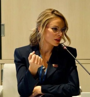 Член комиссии МГД по городскому хозяйству и жилищной политике, генеральный директор ГАУ «Московский зоопарк» Светлана Акулова (фракция партии «Единая Россия») выступила на Международном муниципальном форуме БРИКС