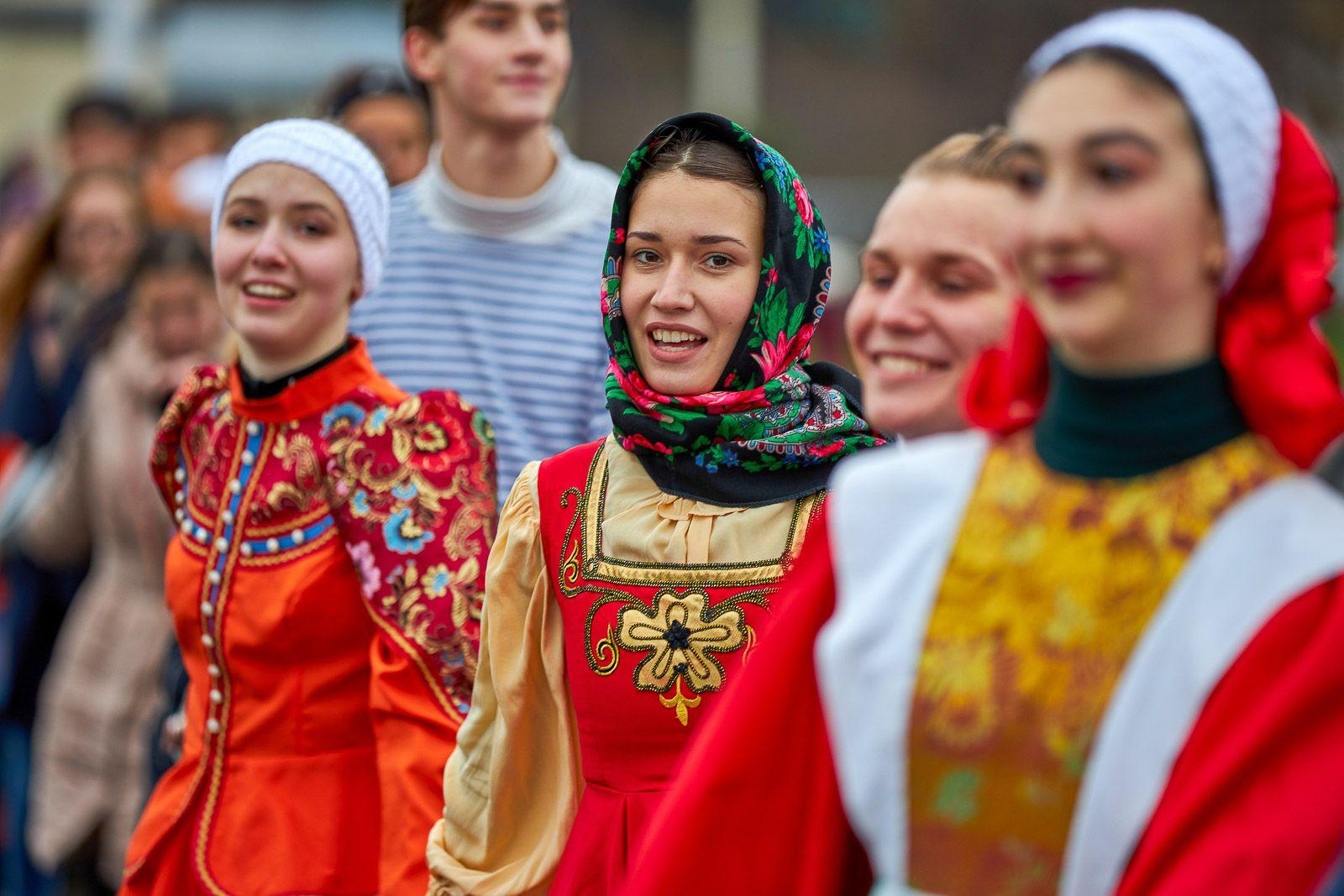 В День народного единства единства в столице подготовили более 400 мероприятий В День народного единства единства в столице подготовили более 400 мероприятий