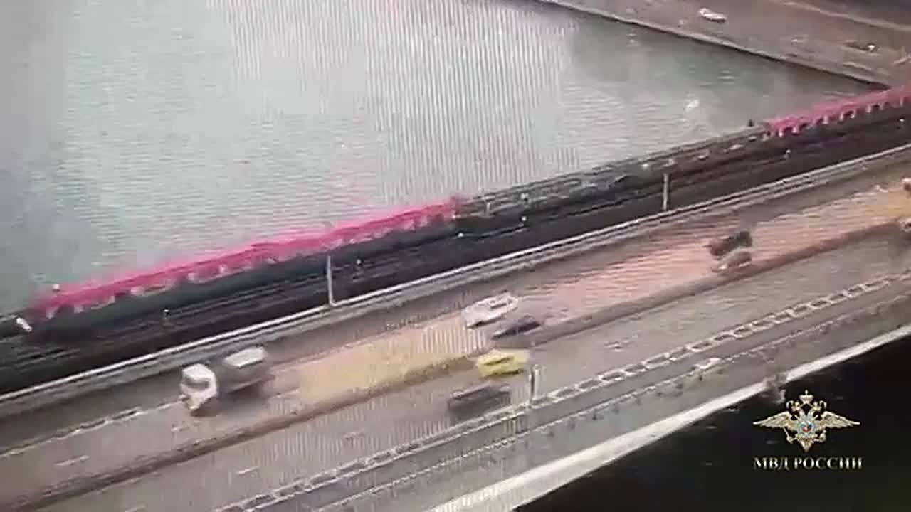 Ирина Волк: Мои коллеги из УВД на Московском метрополитене задержали 23-летнего жителя города Химки Московской области, совершившего невероятно безрассудный поступок