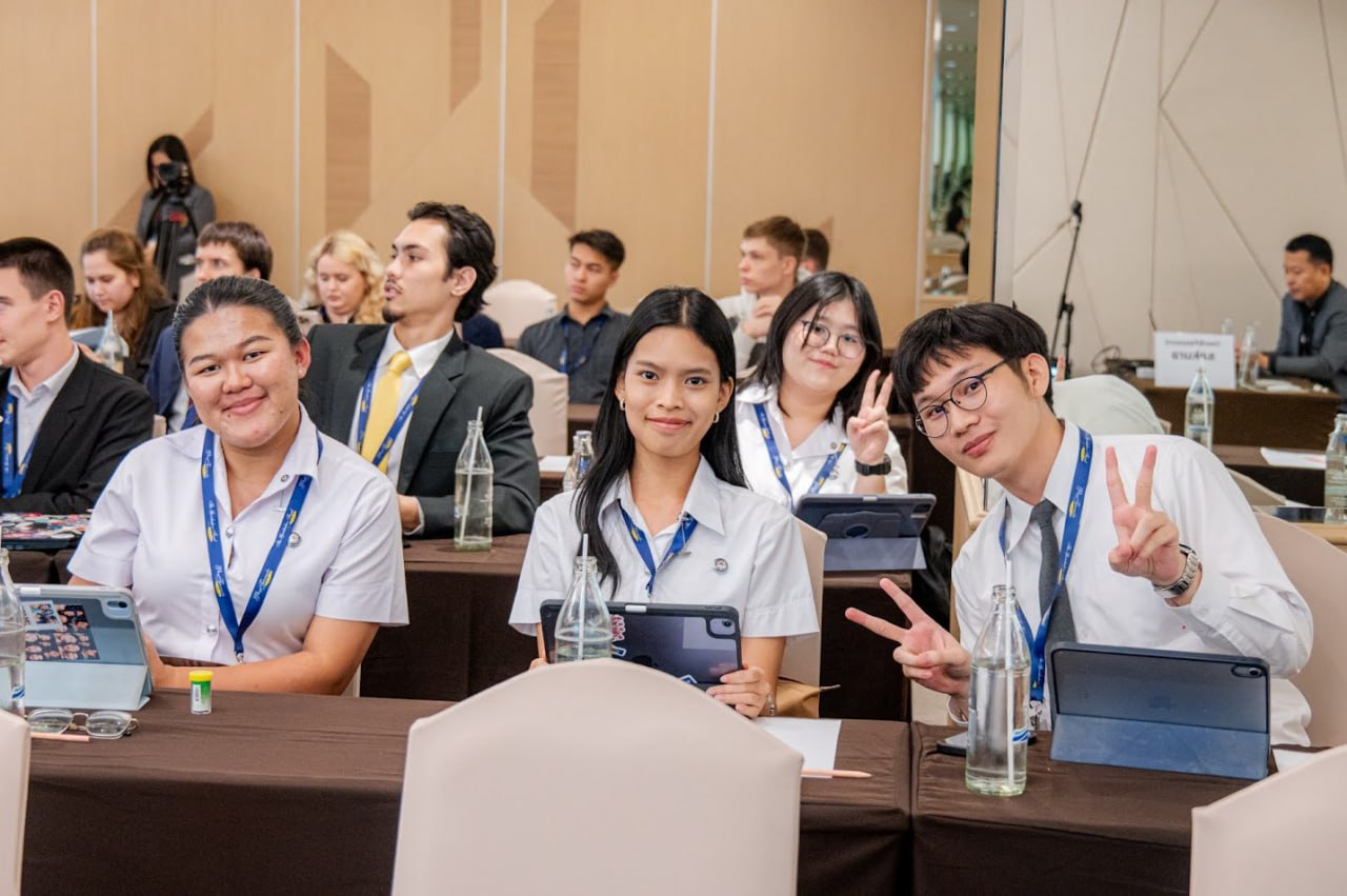 27-30 октября в г. Бангкоке (Таиланд) прошла международная научно-образовательная программа «Азиатский диалог — 2025», организованная Фондом Горчакова совместно с Университетом Синакхаринвирот и Центром АСЕАН при МГИМО 27-30 октября в г. Бангкоке (Таиланд) прошла международная научно-образовательная программа «Азиатский диалог — 2025», организованная Фондом Горчакова совместно с Университетом Синакхаринвирот и Центром АСЕАН при МГИМО