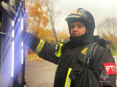 #РовесникиМЧС. В преддверии 35-летия МЧС России рассказываем о ровесниках ведомства