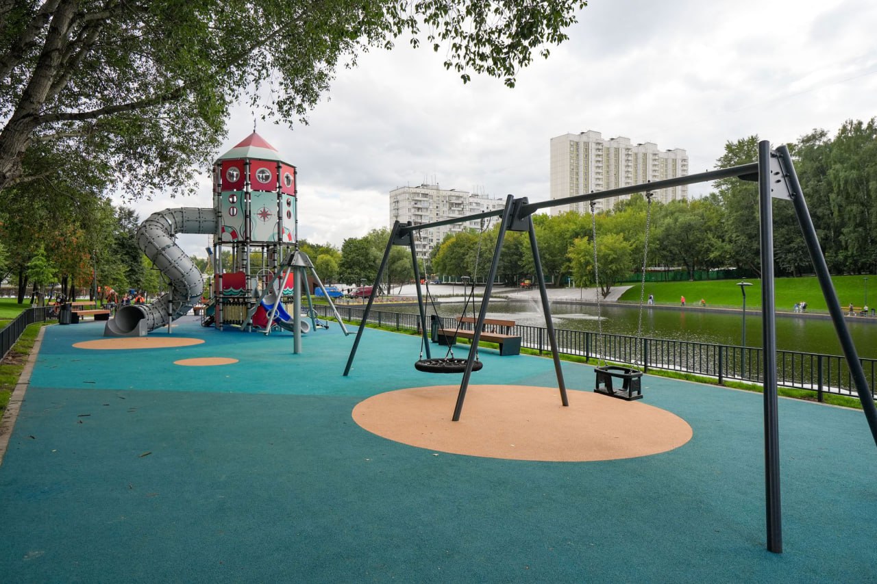 Евгений Попов: В этом году на Западе Москвы благоустроили парк «Пионерский» в районе Фили-Давыдково и территорию у Беловежского пруда в Можайском районе Евгений Попов: В этом году на Западе Москвы благоустроили парк «Пионерский» в районе Фили-Давыдково и территорию у Беловежского пруда в Можайском районе