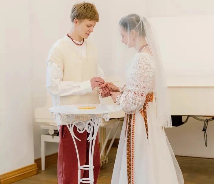 Кто избранница? Вампир Женёк и Якушев из «Папиных дочек» женился Кто избранница? Вампир Женёк и Якушев из «Папиных дочек» женился