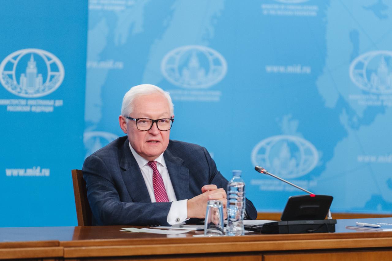 Cергей Рябков встретился с участниками Международной школы БРИКС: Новое поколение Cергей Рябков встретился с участниками Международной школы БРИКС: Новое поколение