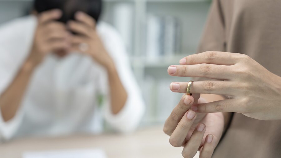 В РПЦ не согласны с мнением коллег о том, что признаваться в изменах не всегда нужно