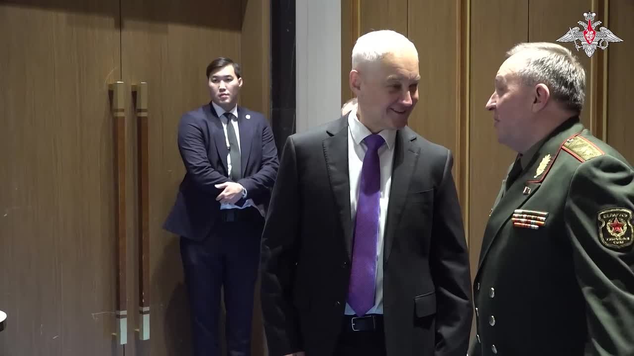 Минобороны России: Министры обороны России и Белоруссии обсудили в Алма-Ате двустороннее военное сотрудничество