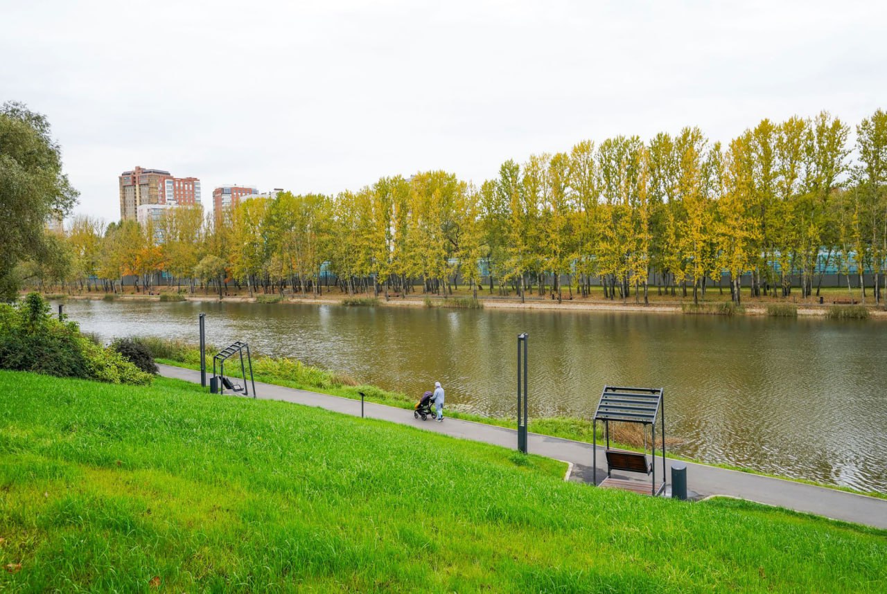 Евгений Попов: В этом году на Западе Москвы благоустроили парк «Пионерский» в районе Фили-Давыдково и территорию у Беловежского пруда в Можайском районе Евгений Попов: В этом году на Западе Москвы благоустроили парк «Пионерский» в районе Фили-Давыдково и территорию у Беловежского пруда в Можайском районе