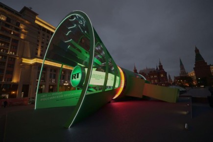 Попробуйте себя в роли ведущего RT — запишите видео в «Рупоре» на Манежной площади