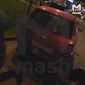 Массовая драка с ножами и топорами между мигрантами произошла в ЖК "Филатов Луг" в Новой Москве — предварительно, пострадали 2 человека