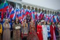 В Москве в День народного единства более трех тысяч активистов МГЕР и «Волонтерской Роты» прошли шествием с флагами России и регионов