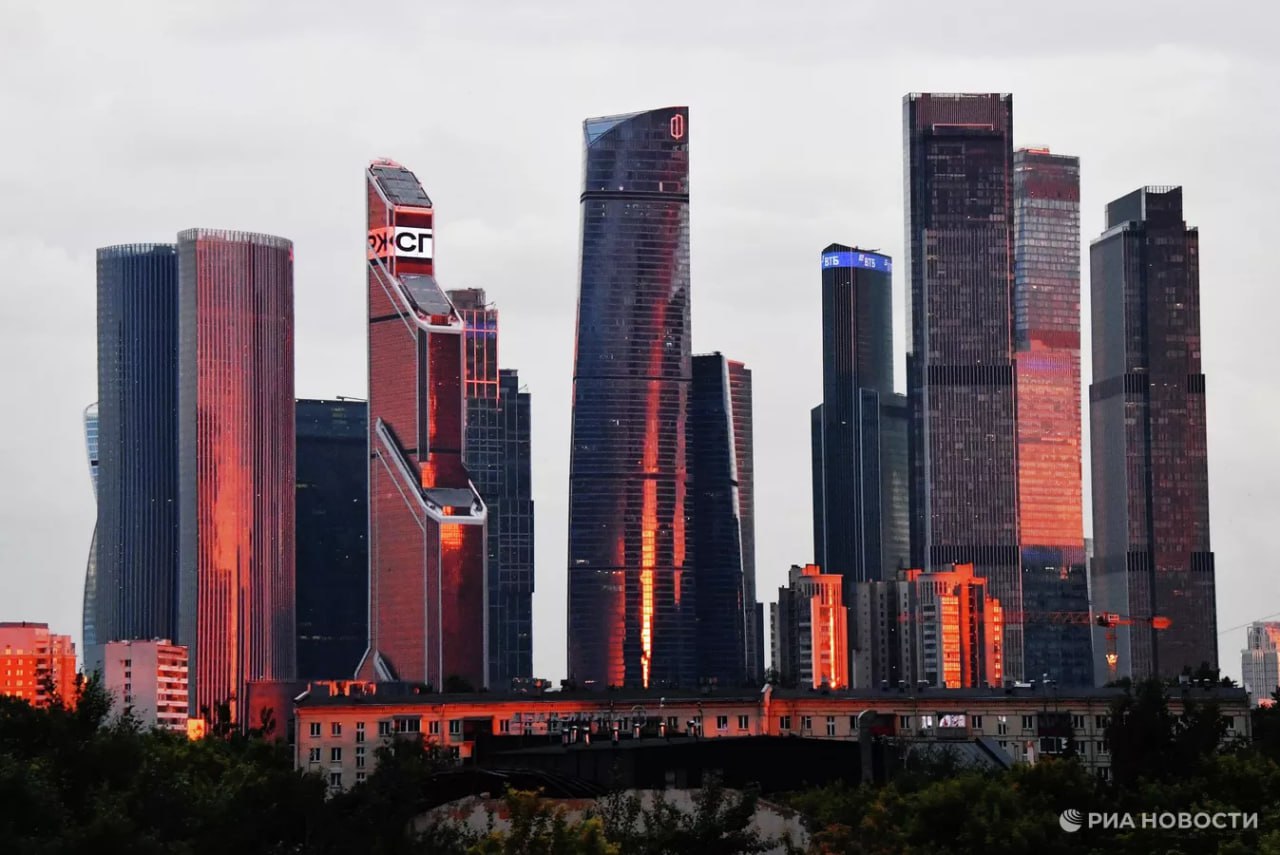 Россияне рассказали, какие города считают лучшими с точки зрения карьерных возможностей - лидирует Москва, выяснили для РИА Новости аналитики SuperJob