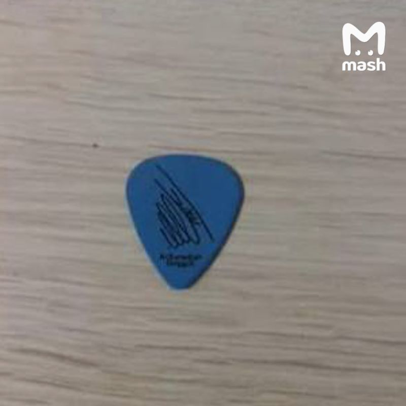 Самый дорогой медиатор в мире продают в Москве за полмиллиона рублей Самый дорогой медиатор в мире продают в Москве за полмиллиона рублей