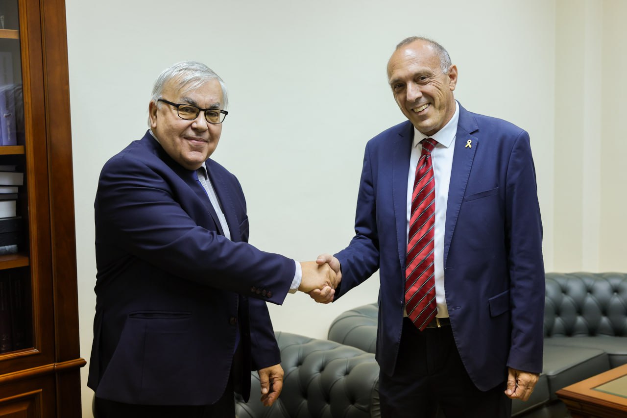 3 ноября заместитель Министра иностранных дел Российской Федерации Сергей Вершинин принял назначенного Посла Государства Израиль в Москве Одеда Йосефа, вручившего копии верительных грамот