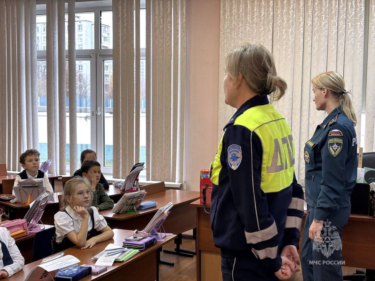 Знание – безопасность. Большой урок по безопасности жизнедеятельности состоялся в школе Марьино имени маршала авиации А.Е. Голованова Знание – безопасность. Большой урок по безопасности жизнедеятельности состоялся в школе Марьино имени маршала авиации А.Е. Голованова